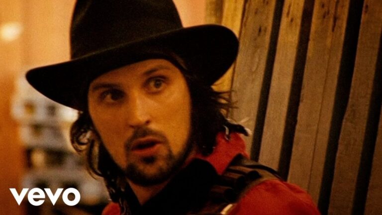 Kasabian – Fire music video