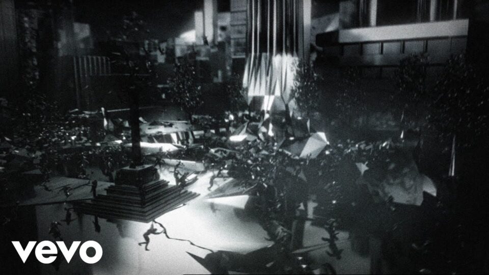 Massive Attack – Splitting the Atom