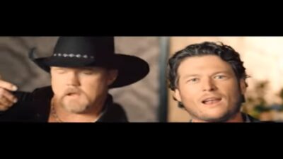 Blake Shelton – Hillbilly Bone ft. Trace Adkins