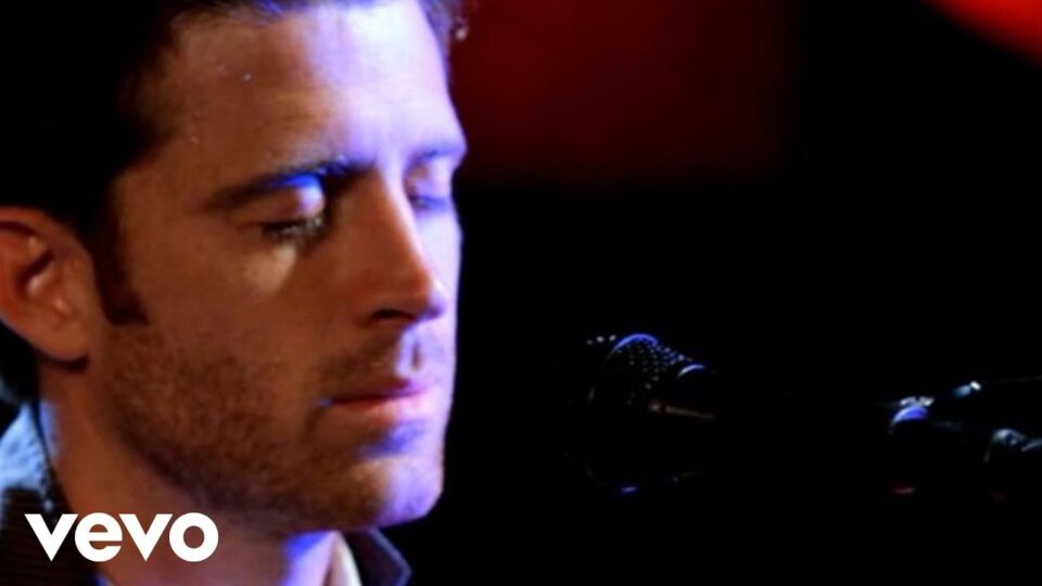 Brendan James – Your Beating Heart (Live)