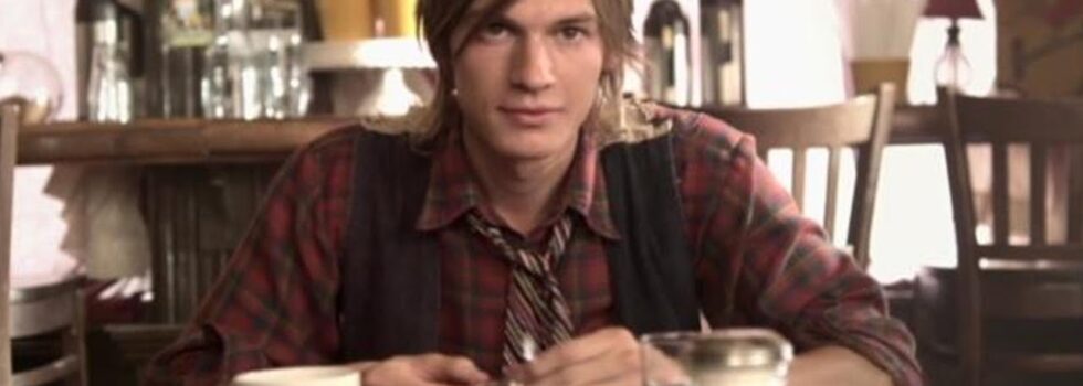 Landon Pigg – Falling in Love at a Coffee Shop (Alternate Version)