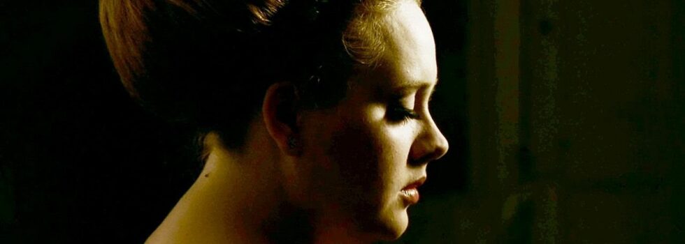 Adele – Rolling in the Deep