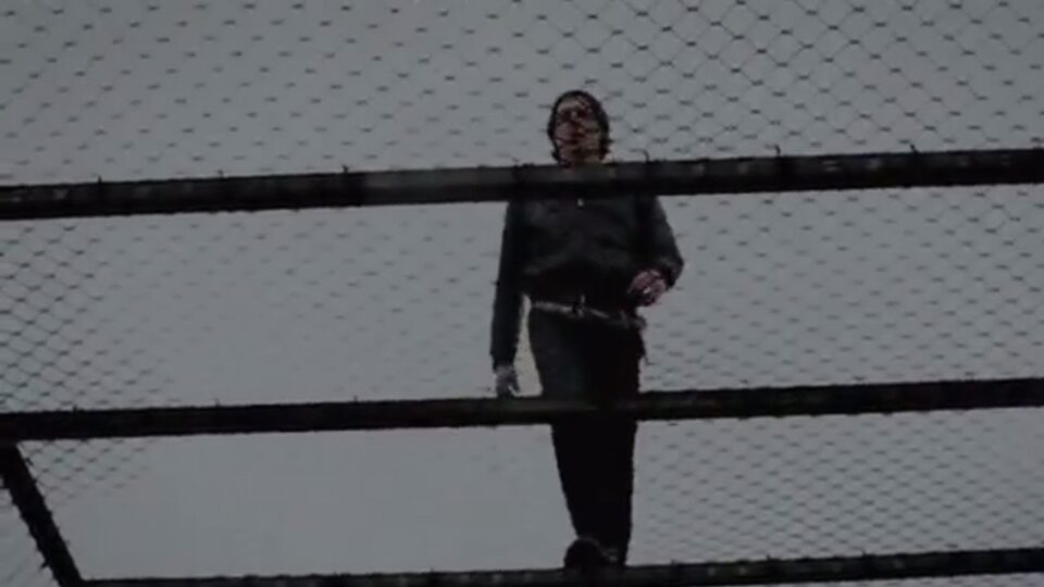 Black Rebel Motorcycle Club – Beat the Devil’s Tattoo