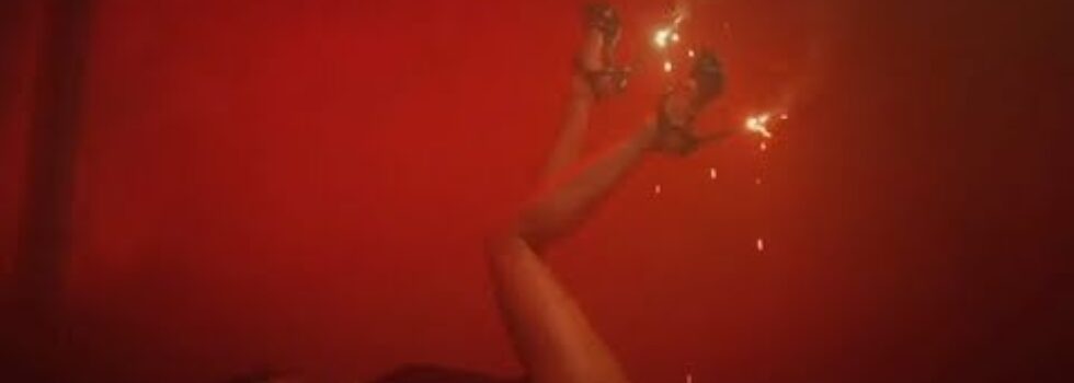 Kaskade ft. Dragonette – Fire In Your New Shoes