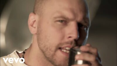 Redlight King – Bullet In My Hand