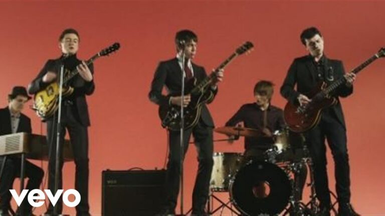 Miles Kane – Rearrange music video