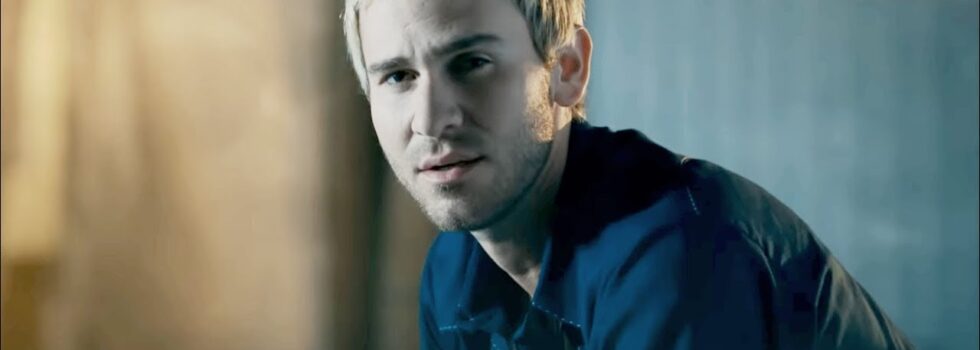 Lifehouse – Between the Raindrops ft. Natasha Bedingfield