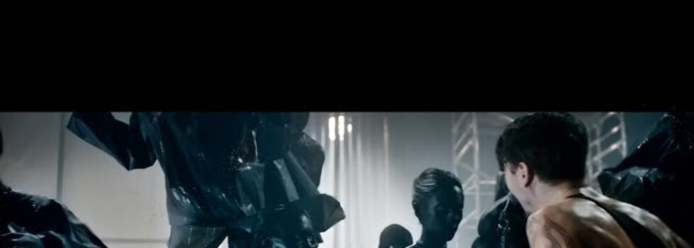 Biffy Clyro – Black Chandelier