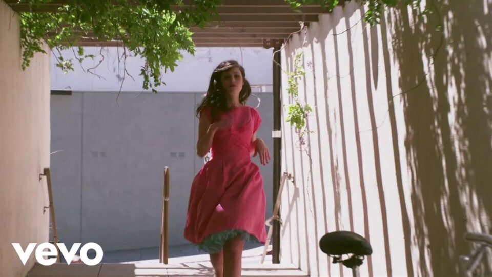 She & Him – I Could’ve Been Your Girl