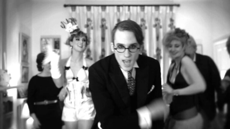 The Correspondents – Washington Square music video