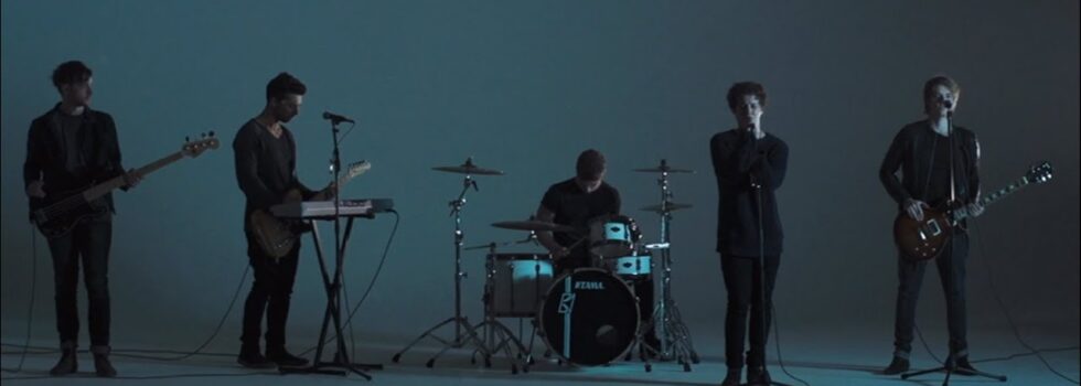 Nothing But Thieves – Graveyard Whistling