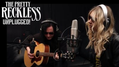THE PRETTY RECKLESS – HOUSE ON A HILL (UNPLUGGED)