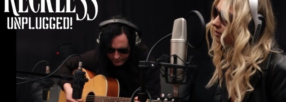 THE PRETTY RECKLESS – HOUSE ON A HILL (UNPLUGGED)