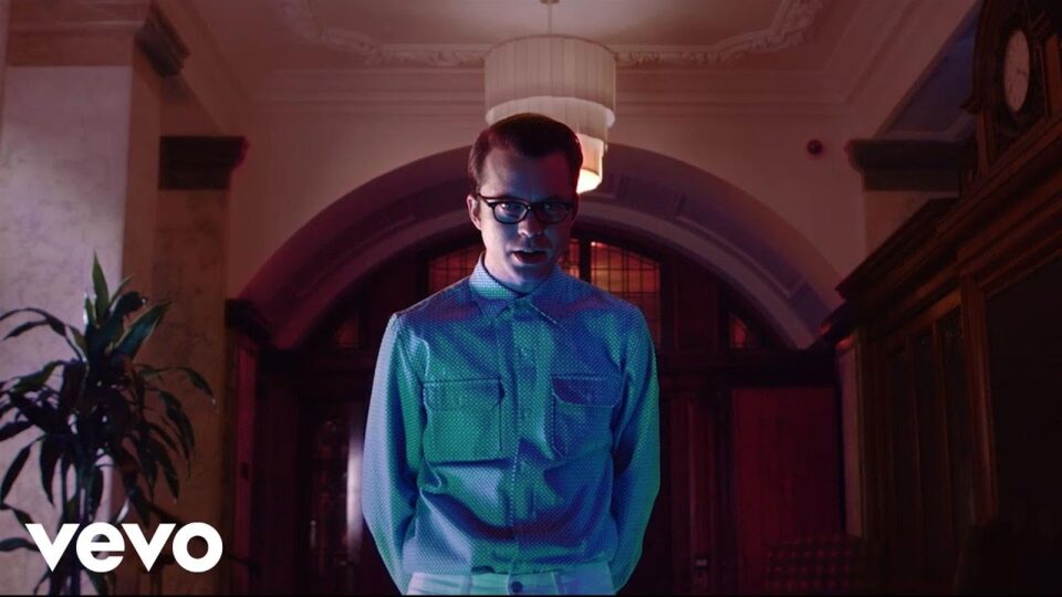 Tom Vek – Sherman (Animals in the Jungle)
