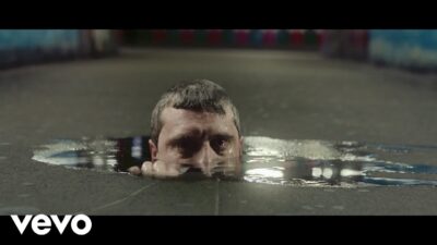 The Maccabees – Spit It Out