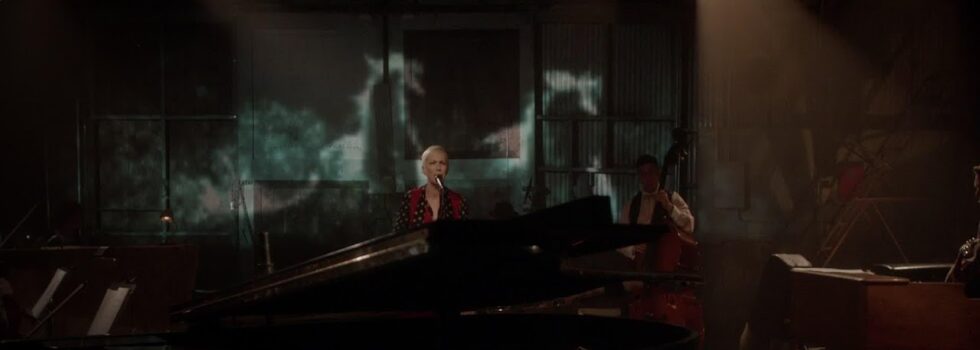 Annie Lennox – I Put a Spell On You (Live)