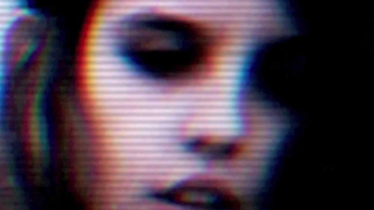 Crystal Castles – Not In Love music video