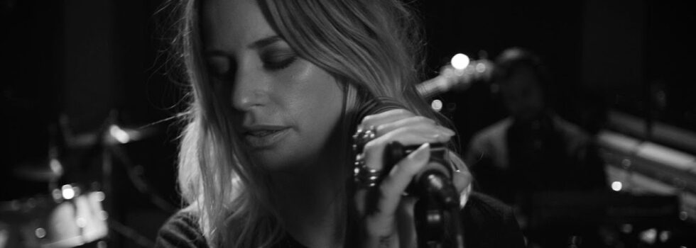 Gin Wigmore – Black Parade (Live NYC Sessions)
