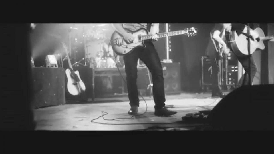 Brother & Bones – Raining Stone