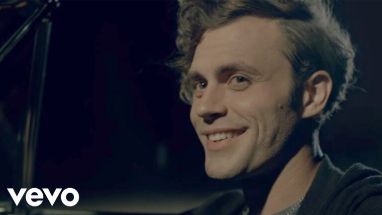 Mikky Ekko – Smile music video