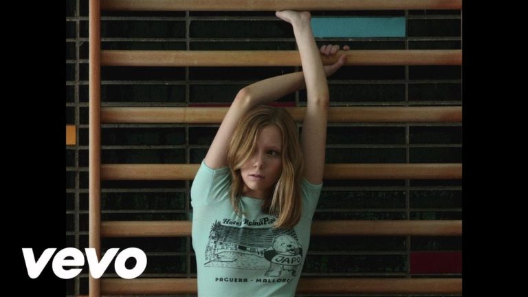 Tame Impala – The Less I Know The Better music video