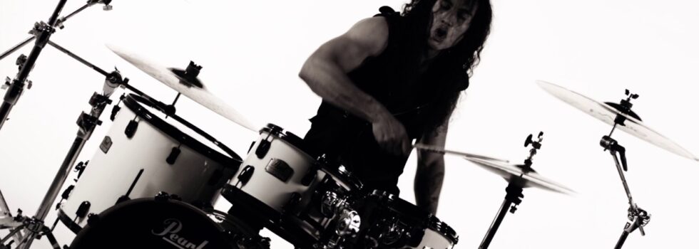 Escape The Fate – Breaking Me Down