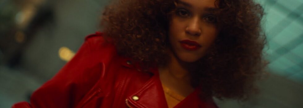 Izzy Bizu – Tough Pill