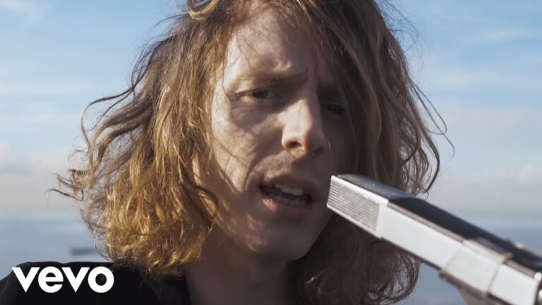 Mystery Jets – Bubblegum music video