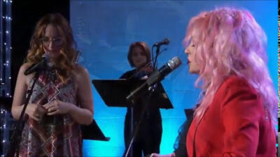 Cyndi Lauper & Ingrid Michaelson – Time After Time (Live 2016)