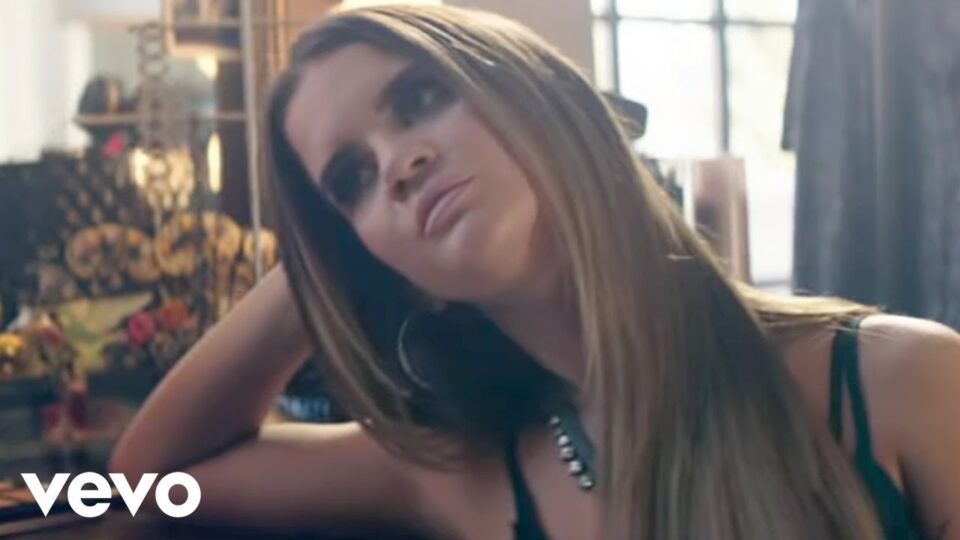 Maren Morris – I Could Use a Love Song