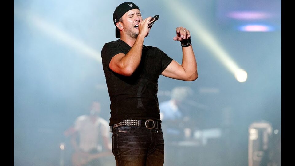 Luke Bryan – Move