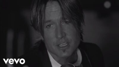 Keith Urban – Blue Ain’t Your Color