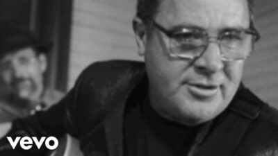 The Time Jumpers – On the Outskirts of Town