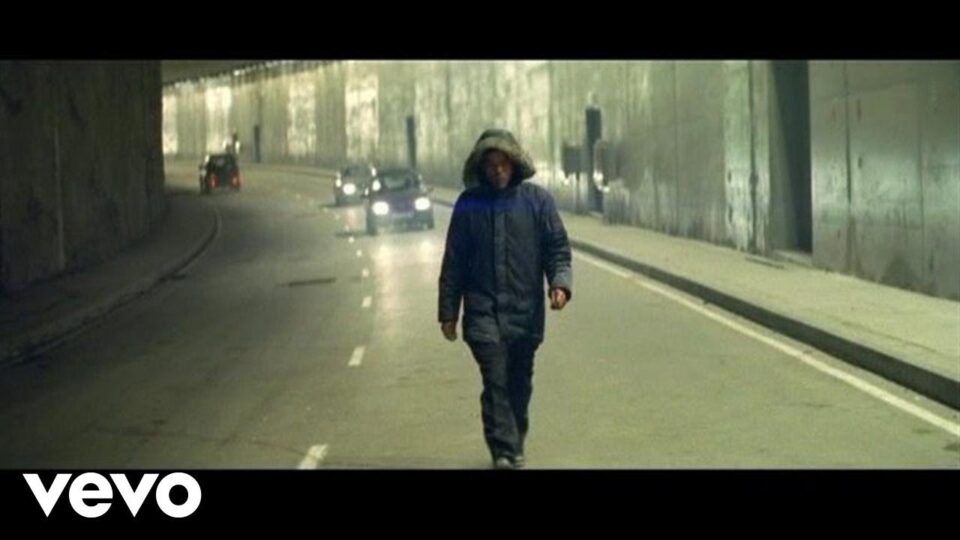 UNKLE – Rabbit In Your Headlights