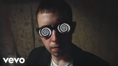 Slaves – Hypnotised