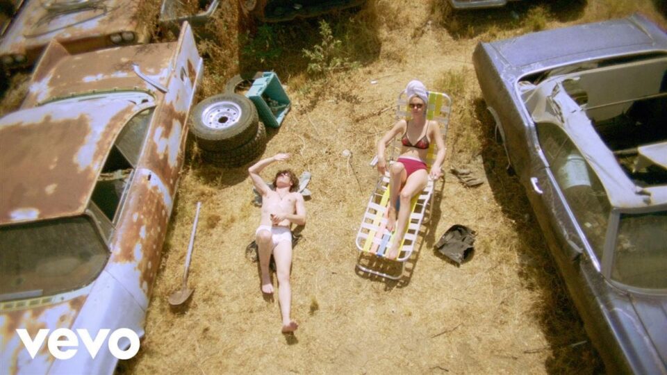 Barns Courtney – Kicks