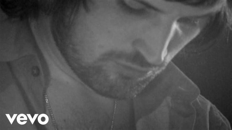 Kasabian – Underdog music video