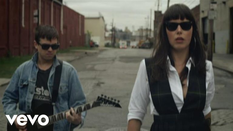 Sleigh Bells – Infinity Guitars music video