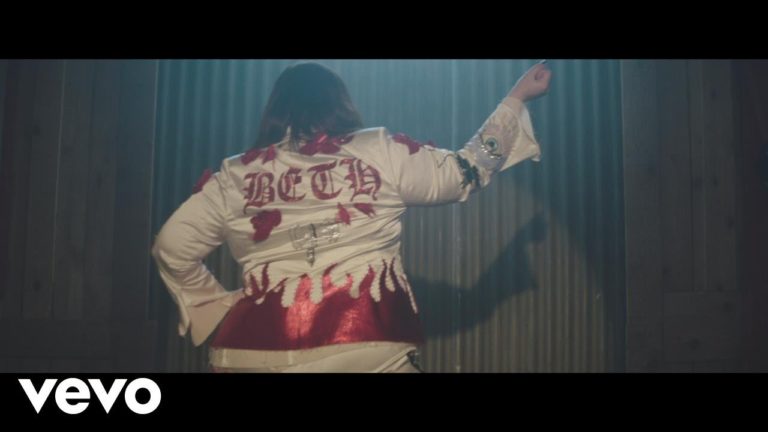 Beth Ditto – Fire music video