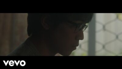 Charlie Lim – Light Breaks In