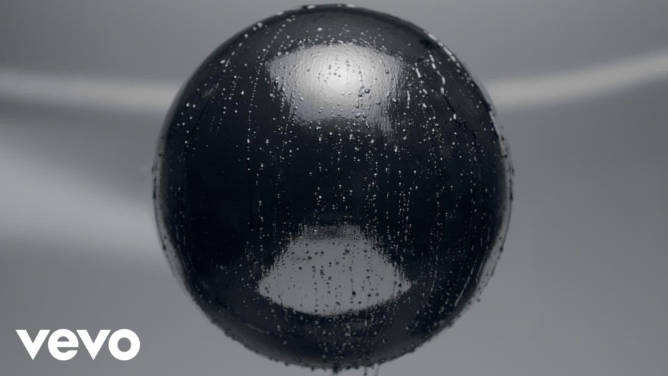 Vaults – Premonitions (Jacques Greene Remix)