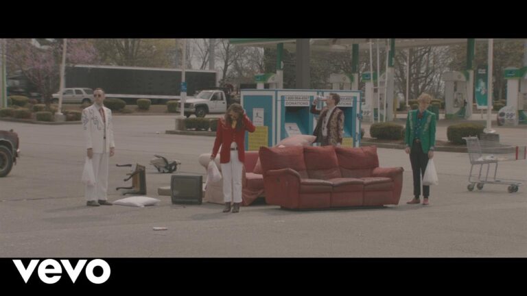 Coin – I Don’t Wanna Dance music video