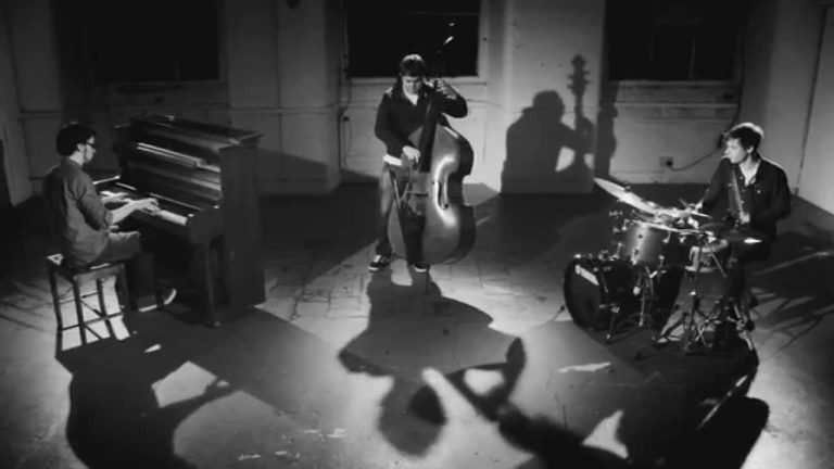 GoGo Penguin – Hopopono music video