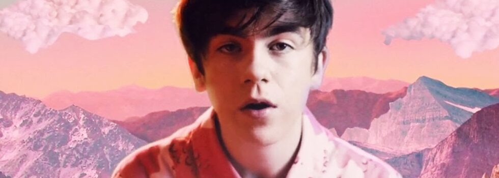 Declan McKenna – Humongous