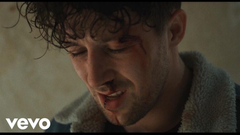 Moncrieff – Symptoms music video