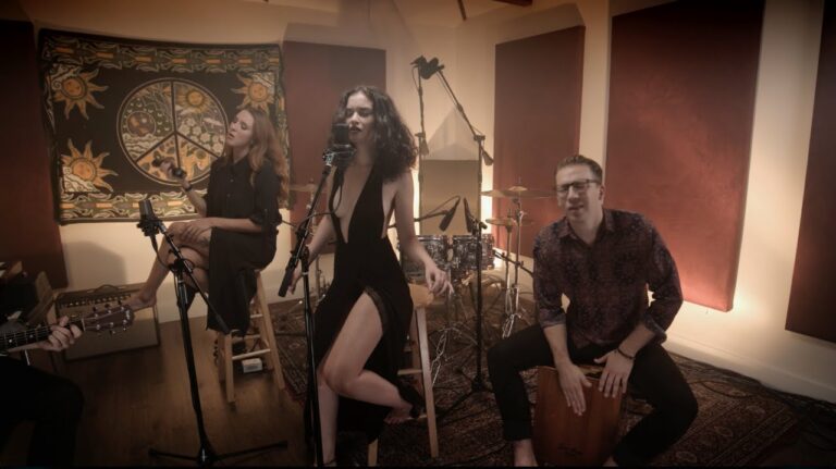 Sabrina Claudio – Tell Me music video