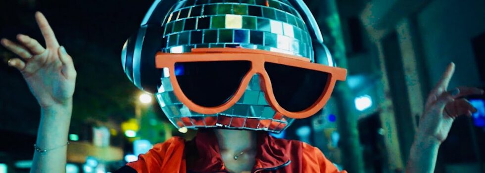 Burak Yeter – Friday Night