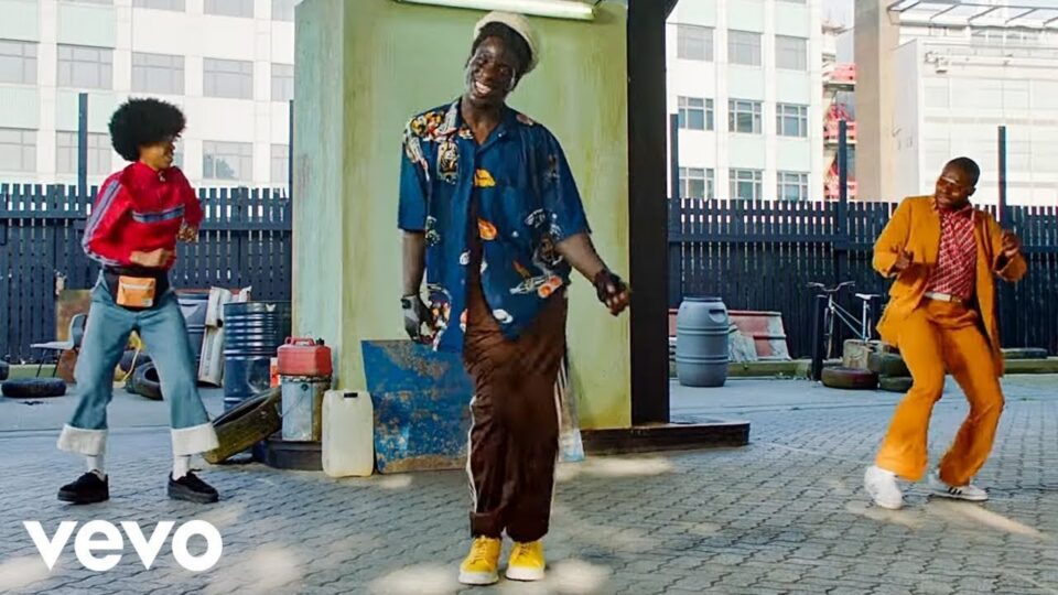 Chaka Khan – Like Sugar