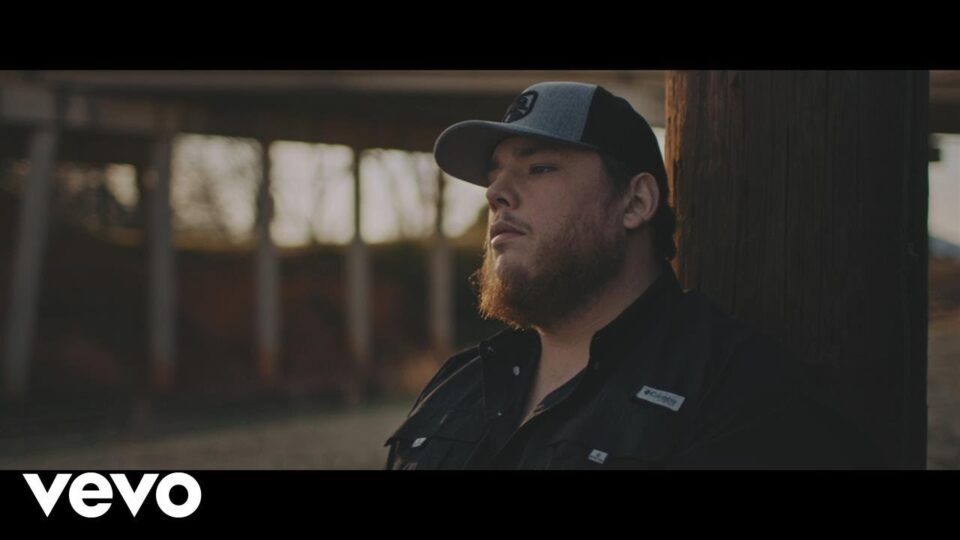Luke Combs – One Number Away