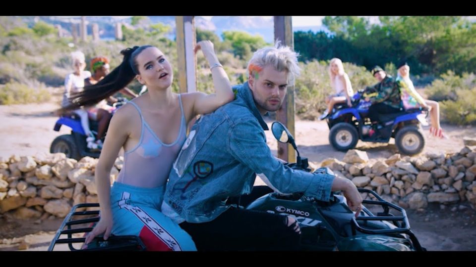 SOFI TUKKER – Best Friend feat. NERVO, The Knocks & Alisa Ueno